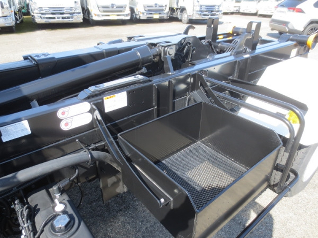 三菱ふそう ファイター 中型 コンテナ専用車 2KG-FK72F(101977) 17枚目