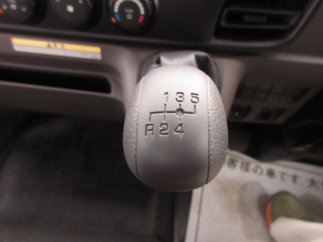 三菱ふそう キャンター 小型 平ボディ（クレーン付） 2PG-FEB80(101975) 28枚目