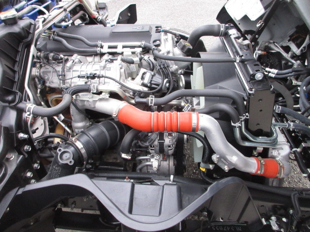 三菱ふそう キャンター 小型 平ボディ（クレーン付） 2PG-FEB80(101975) 35枚目