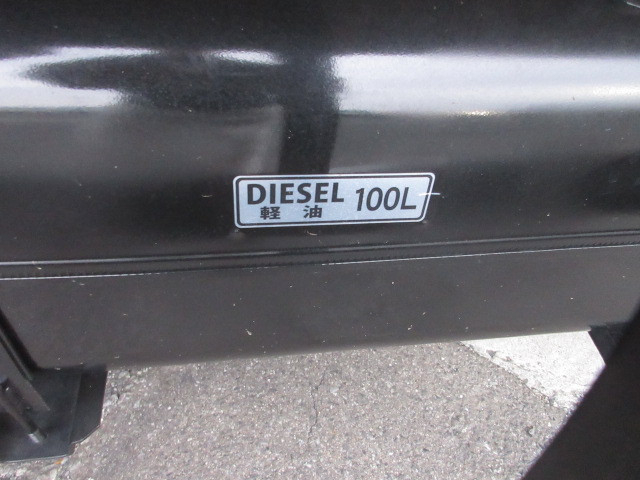 三菱ふそう キャンター 小型 平ボディ（クレーン付） 2PG-FEB80(101975) 45枚目