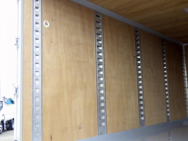 Isuzu elf Small Box body 2RG-NPR88AN(101983) 9枚目