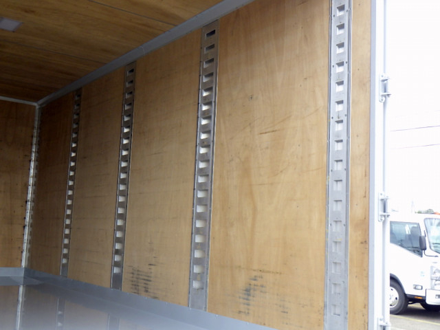 Isuzu elf Small Box body 2RG-NPR88AN(101983) 10枚目