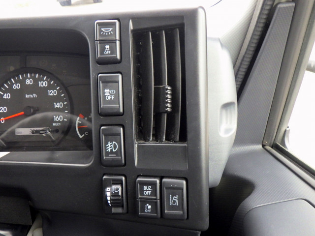 Isuzu elf Small Box body 2RG-NPR88AN(101983) 17枚目