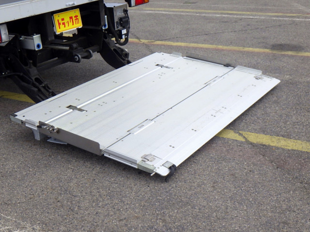 Isuzu elf Small Box body 2RG-NPR88AN(101983) 30枚目