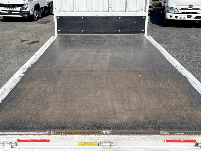 三菱ふそう キャンター 小型 平ボディ 2TG-FBA00(101988) 9枚目