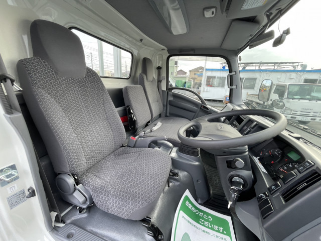 Isuzu elf Small Flat body 2RG-NPR88AR(101987) 18枚目