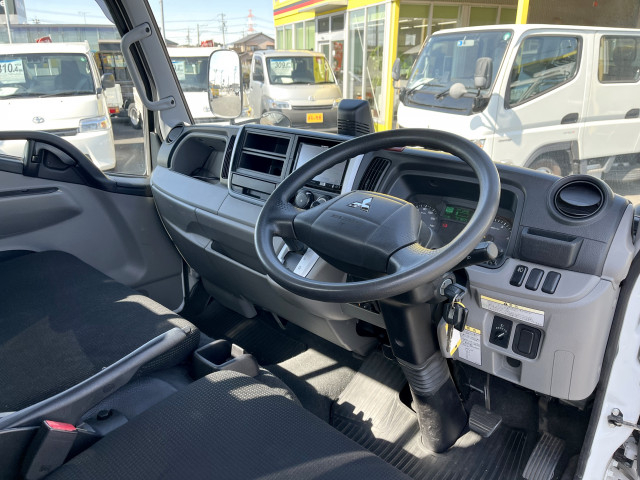 三菱ふそう キャンター 小型 平ボディ 2TG-FBA00(101988) 12枚目