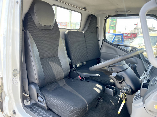 三菱ふそう キャンター 小型 平ボディ 2TG-FBA00(101988) 13枚目