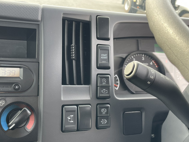 Isuzu elf Small Flat body 2RG-NPR88AR(101987) 28枚目