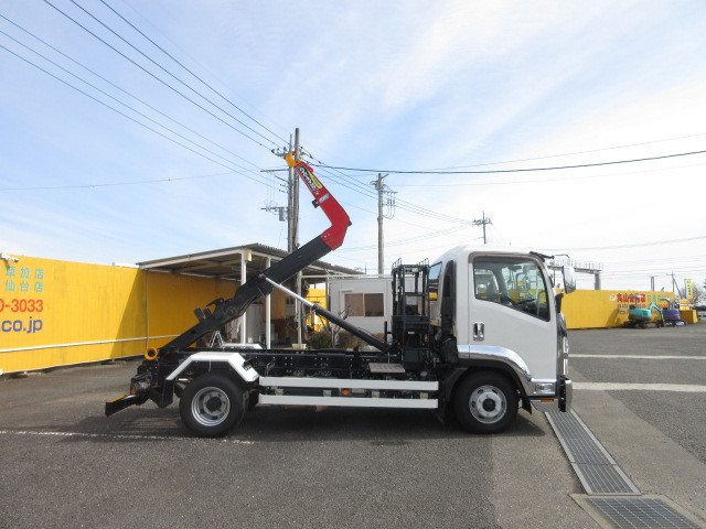 Isuzu forward Middle Arm roll trucks 2RG-FRR90S2(101991) 13枚目