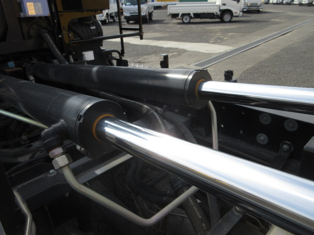 Isuzu forward Middle Arm roll trucks 2RG-FRR90S2(101991) 23枚目