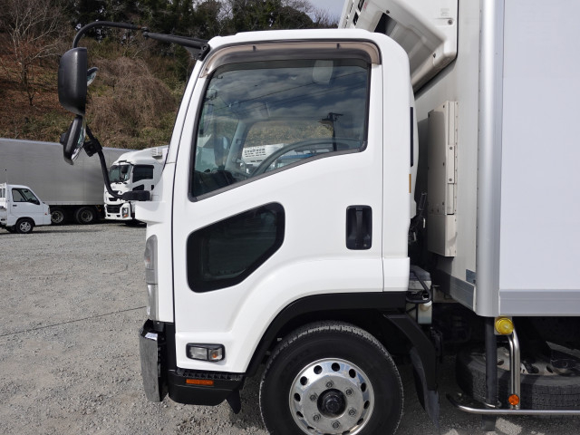 Isuzu forward Middle Freezer box_body 2PG-FRR90S1(101993) 15枚目