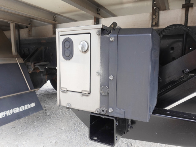 Isuzu forward Middle Freezer box_body 2PG-FRR90S1(101993) 25枚目