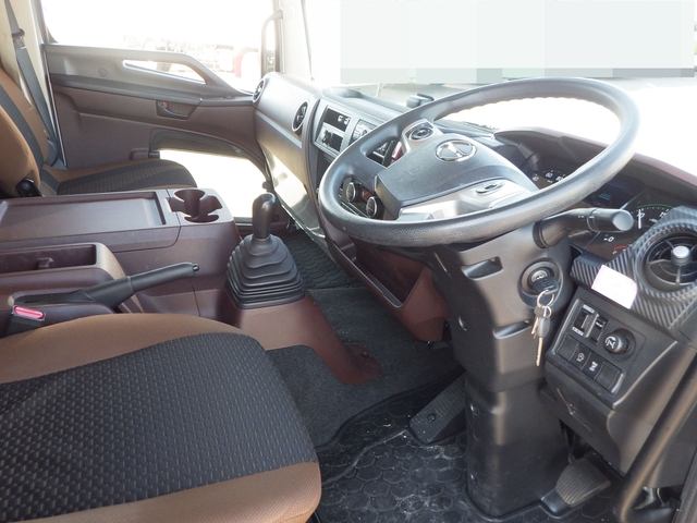 日野 レンジャー 中型 ウィング 2PG-FD2ABG(102002) 18枚目