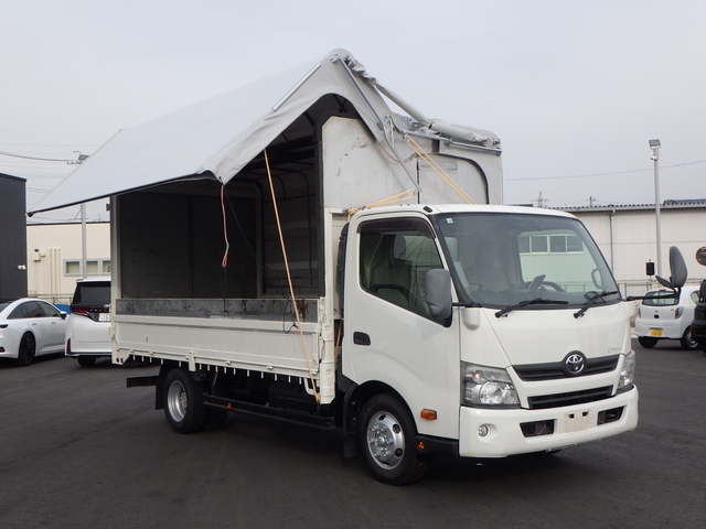 トヨタ ダイナ 小型 幌車（ウィング式） TKG-XZU710(102004) 1枚目