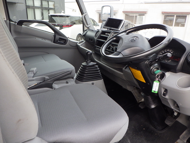 トヨタ ダイナ 小型 幌車（ウィング式） TKG-XZU710(102004) 23枚目