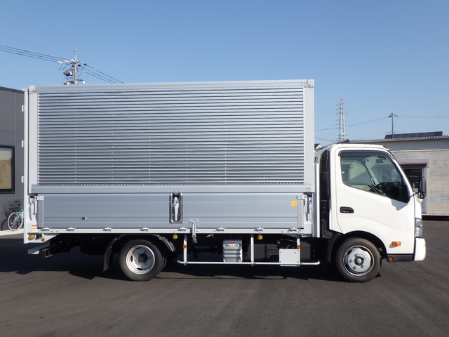 日野 デュトロ 小型 ウィング 2KG-XZU710M(102005) 11枚目