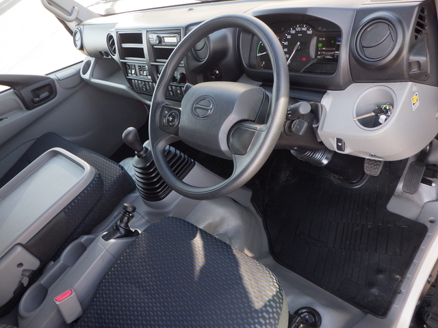 日野 デュトロ 小型 ウィング 2KG-XZU710M(102005) 15枚目