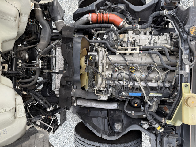 三菱ふそう キャンター 小型 バン TKG-FEA50(102062) 8枚目