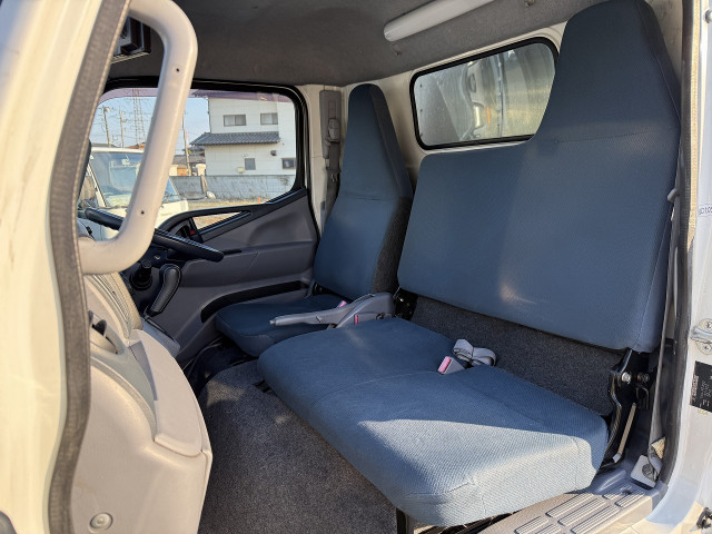 三菱ふそう キャンター 小型 バン TKG-FEA50(102062) 20枚目