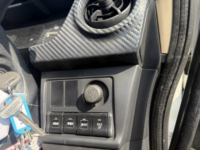 日野 プロフィア 大型 冷蔵冷凍バン 2DG-FW1AHG(102072) 28枚目