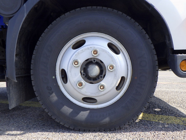 トヨタ ダイナ 小型 平ボディ（クレーン付） 2RG-XZU710(102071) 31枚目