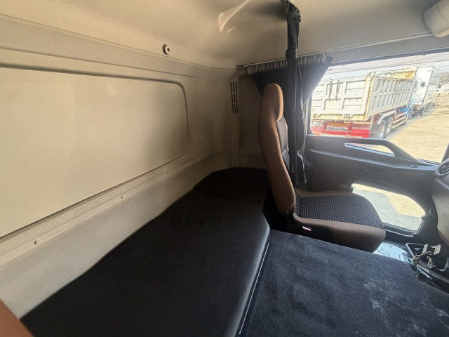 日野 プロフィア 大型 冷蔵冷凍バン 2DG-FW1AHG(102072) 38枚目