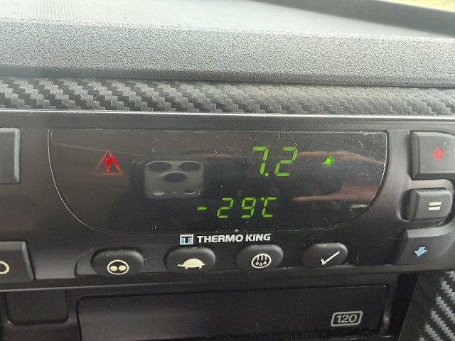 日野 プロフィア 大型 冷蔵冷凍バン 2DG-FW1AHG(102072) 42枚目