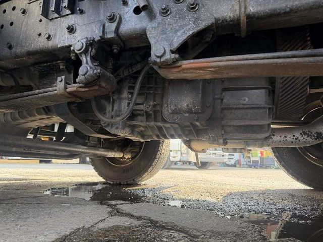 日野 プロフィア 大型 冷蔵冷凍バン 2DG-FW1AHG(102072) 44枚目