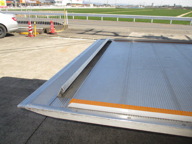 マツダ タイタン 小型 バン TRG-LMR85AN(102074) 14枚目