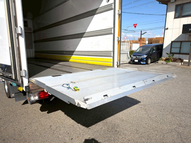 日野 レンジャー 中型 冷蔵冷凍バン 2KG-FC2ABG(102075) 5枚目