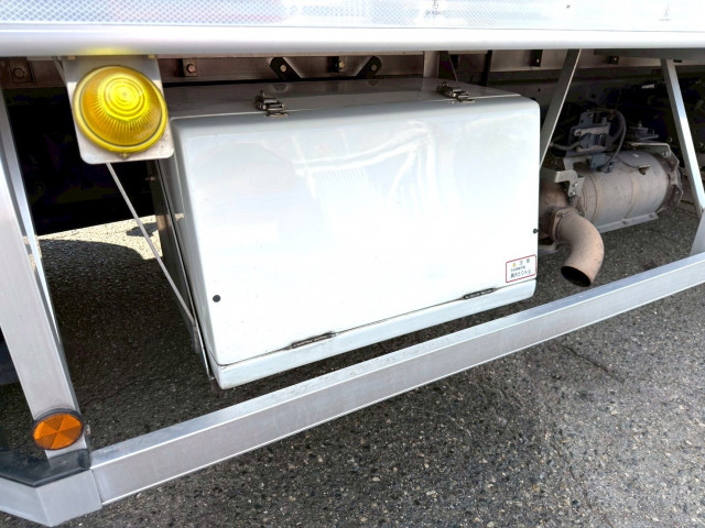 日野 レンジャー 中型 冷蔵冷凍バン 2KG-FC2ABG(102075) 17枚目
