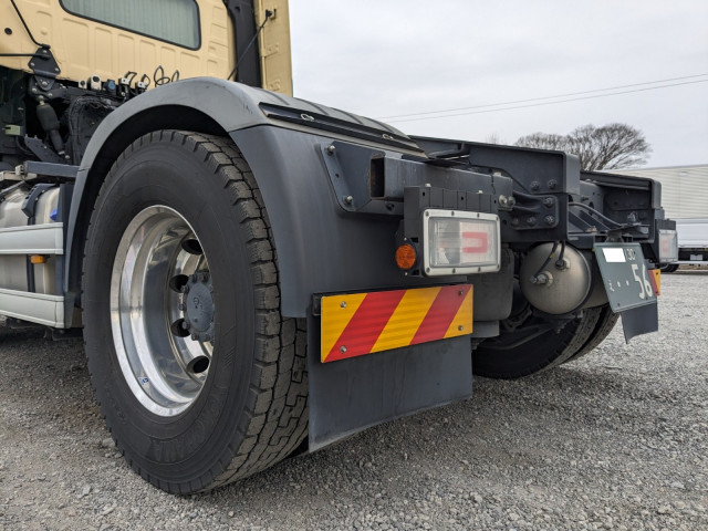 日野 プロフィア 大型 トラクタ 2DG-SH1EDGG(102078) 7枚目