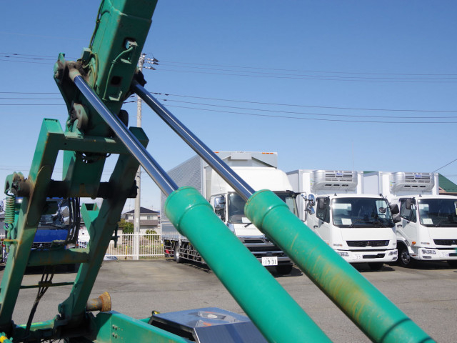 三菱ふそう キャンター 小型 コンテナ専用車 2PG-FEB90(102077) 13枚目