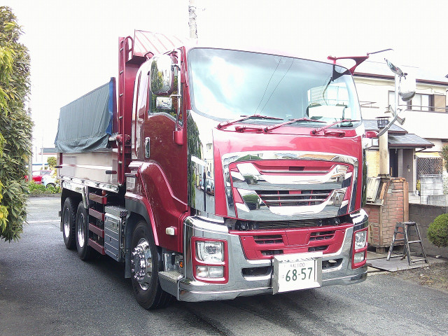 いすゞ ギガ 大型 土砂ダンプ 2PG-CXZ77CT(102079) 1枚目