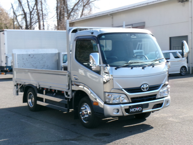 トヨタ トヨエース 小型 平ボディ TPG-XZU645(102081) 3枚目