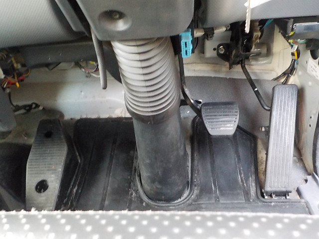 いすゞ フォワード 中型 平ボディ（クレーン付） 2PG-FRR90S1(102080) 34枚目