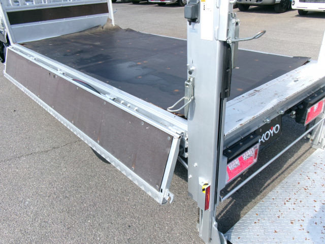 トヨタ トヨエース 小型 平ボディ TPG-XZU645(102081) 23枚目