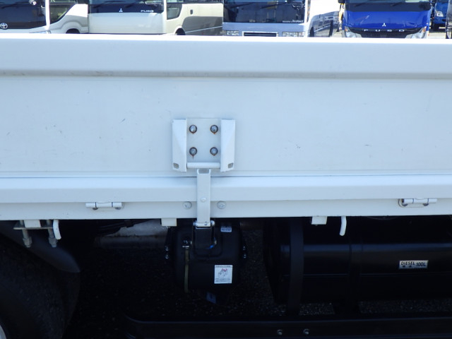 三菱ふそう キャンター 小型 平ボディ TPG-FEB50(102083) 11枚目