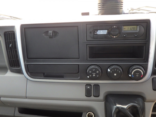 三菱ふそう キャンター 小型 平ボディ TPG-FEB50(102083) 25枚目