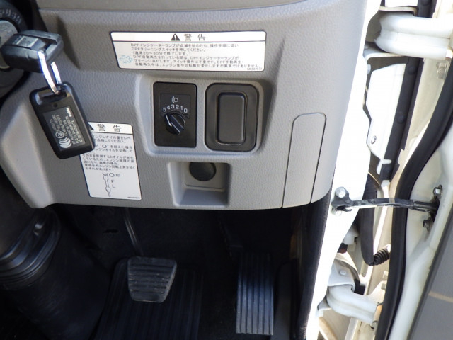 三菱ふそう キャンター 小型 平ボディ TPG-FEB50(102083) 30枚目