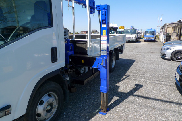 いすゞ エルフ 小型 平ボディ（クレーン付） TPG-NPR85N(102085) 12枚目