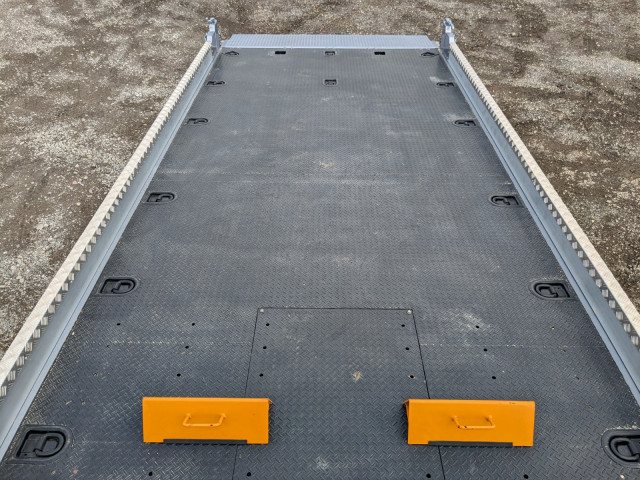 UDトラックス（日産） コンドル 増トン 平ボディ（クレーン付） TKG-LK39N(102086) 14枚目