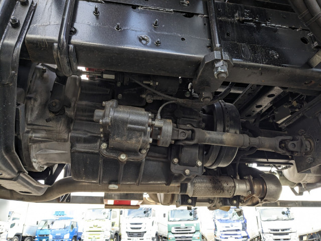 UDトラックス（日産） コンドル 増トン 平ボディ（クレーン付） TKG-LK39N(102086) 16枚目