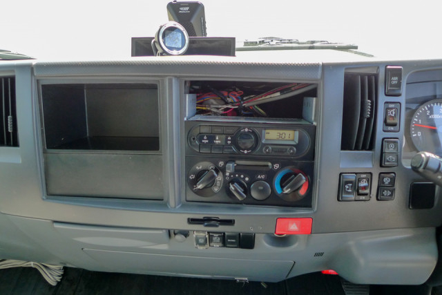 いすゞ エルフ 小型 平ボディ（クレーン付） TPG-NPR85N(102085) 32枚目