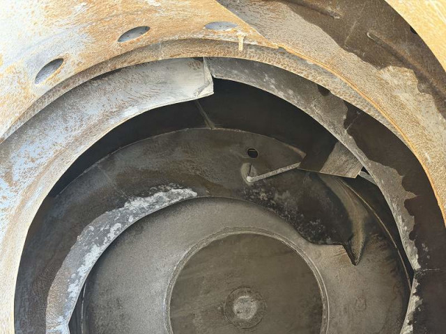 UDトラックス（日産） クオン 大型 ミキサー車 2PG-CW5AL(102087) 9枚目