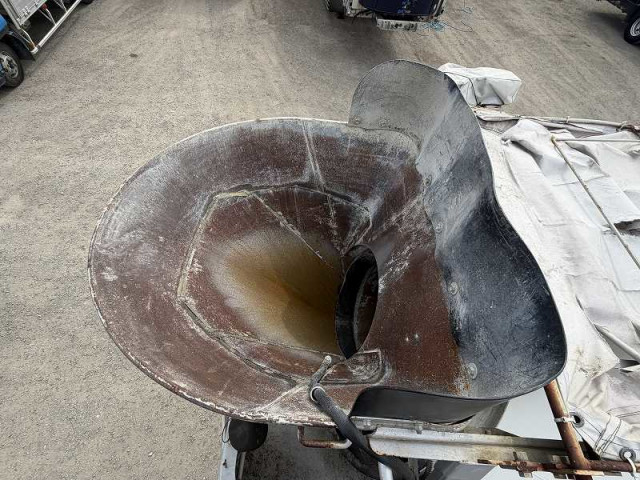 UDトラックス（日産） クオン 大型 ミキサー車 2PG-CW5AL(102087) 14枚目