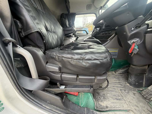 UDトラックス（日産） クオン 大型 ミキサー車 2PG-CW5AL(102087) 35枚目