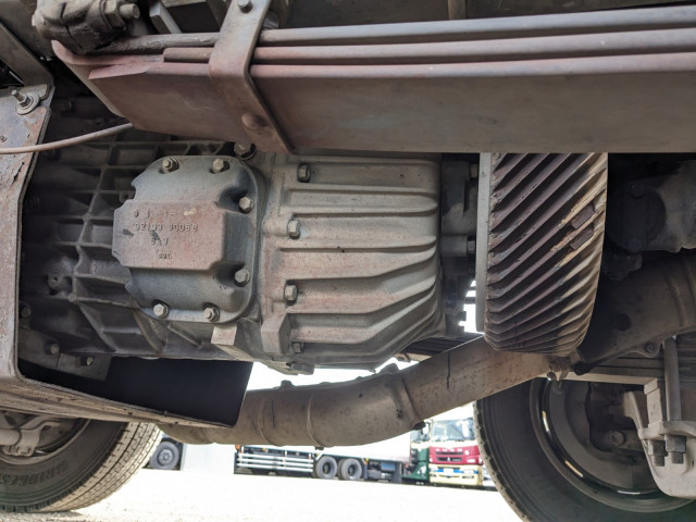 UDトラックス（日産） クオン 大型 ウィング QKG-CG5ZA(102093) 19枚目