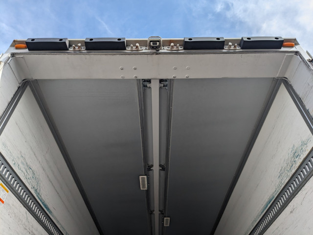 UDトラックス（日産） クオン 大型 ウィング QKG-CG5ZA(102093) 29枚目